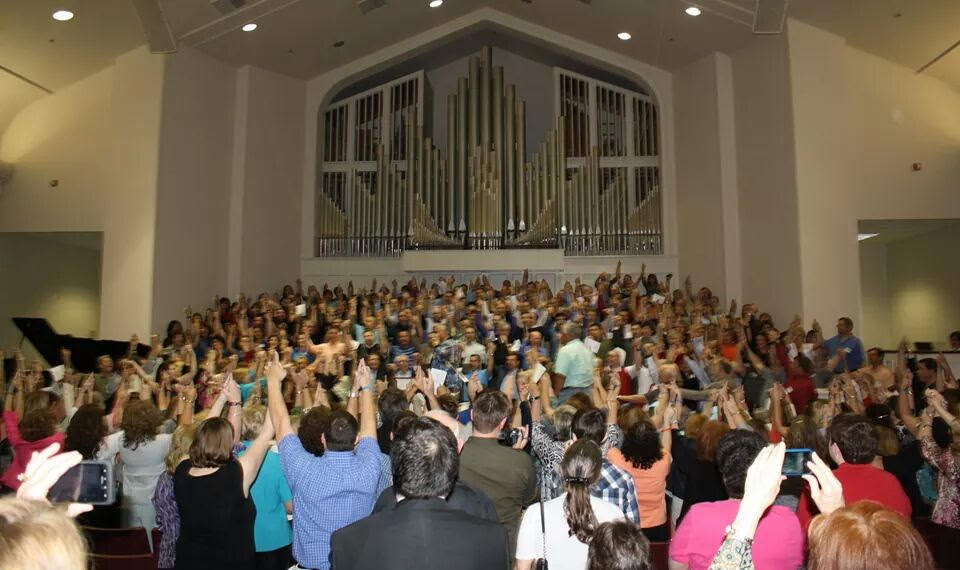 The Brewton-Parker alumni choir makes for an impressive sight with over 300 members present. They will perform at 10:30AM on April 14, 2018 in Saliba Chapel as part of the Baron Weekend Honors Ceremony.